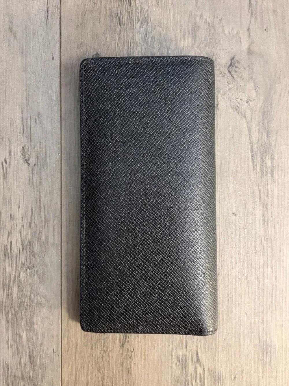 Excellent Louis Vuitton Brazza Men's Black Long Bifold Wallet Folding Logo Taiga